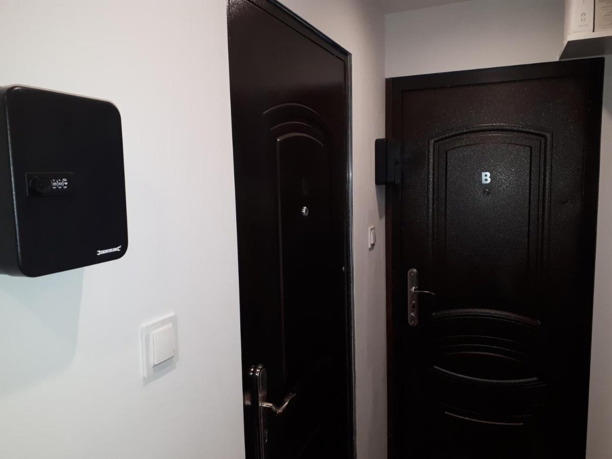 Apartamenty Centrum Mala Dwojeczka Blekitna Panoramiczna Balkonem Promenada Kielce Exterior photo