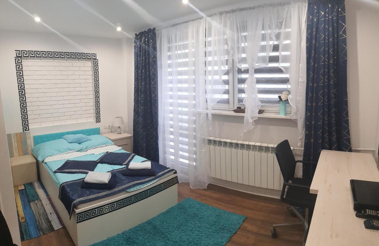 Apartamenty Centrum Mala Dwojeczka Blekitna Panoramiczna Balkonem Promenada Kielce Exterior photo